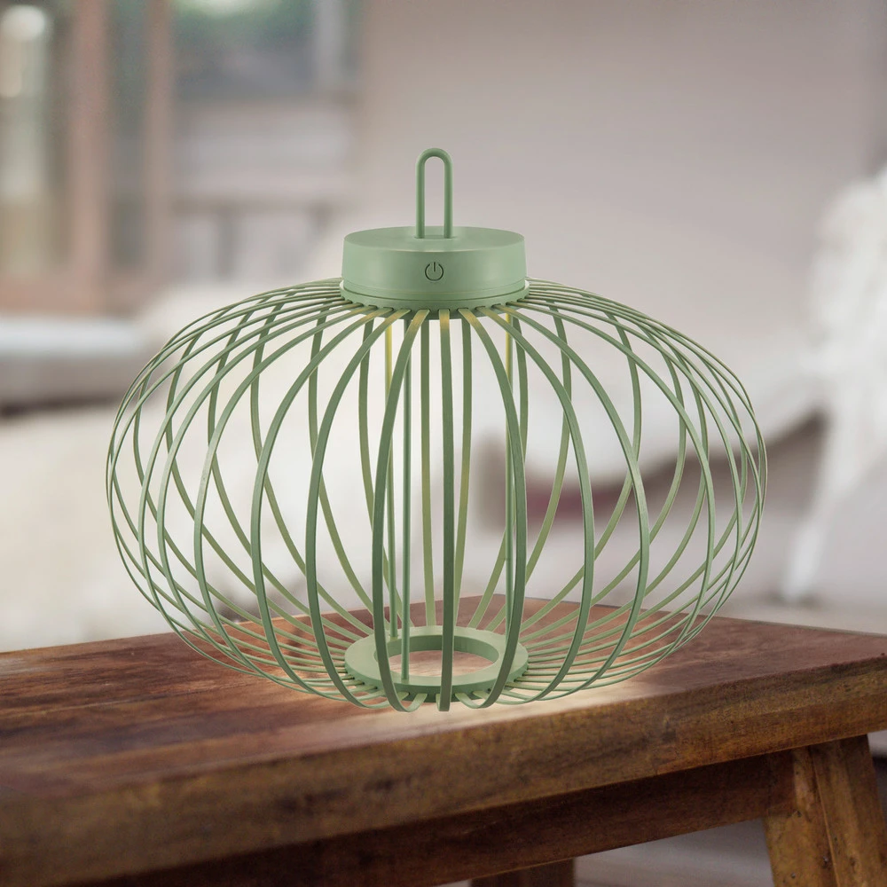 JUST LIGHT. Lampe de table LED à autonomie renouvelable Akuba, vert, 37 cm, bambou en acier galvanisé