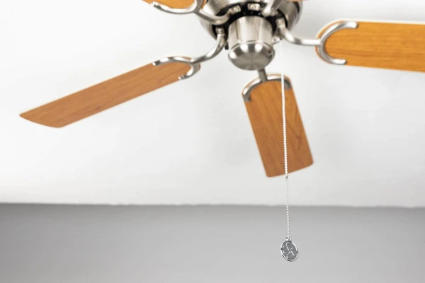 Ventilateur de plafond extra plat Pepeo Kisa Deluxe Pales Nickel Brossé Blanc / Érable 105620190OL magasiner à bas prix