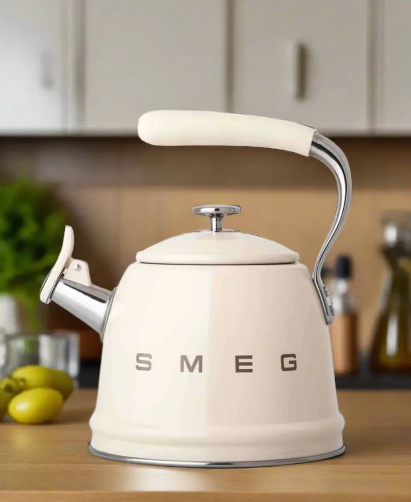 Smeg Whistling Stovetop Kettle - Cream 35W - 12V