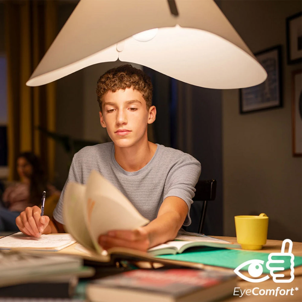 Économie d'Énergie ++ Philips E27 7 W 827 filament ampoule LED