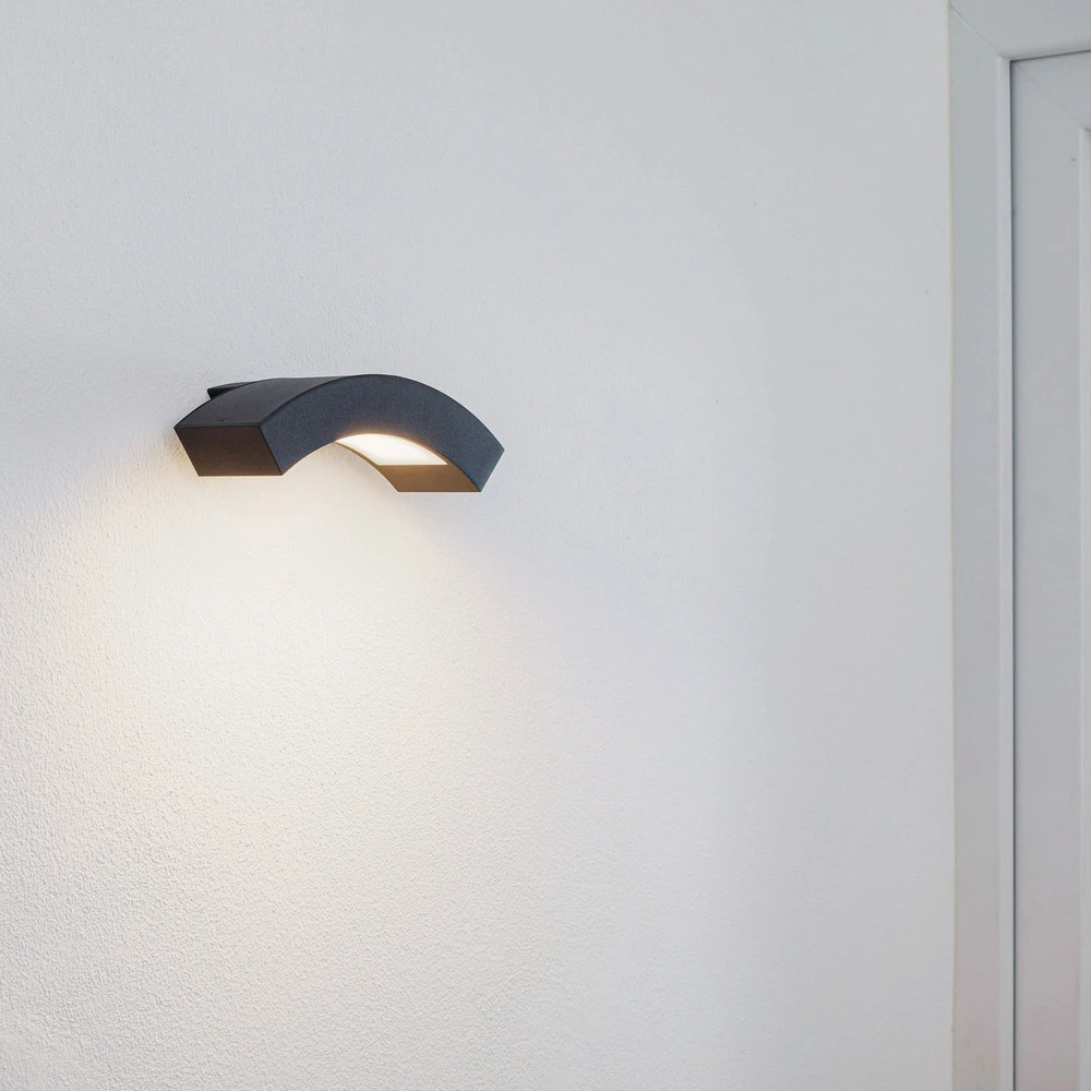 Applique d'extérieur LED Lennik courbée avec interrupteur intégré