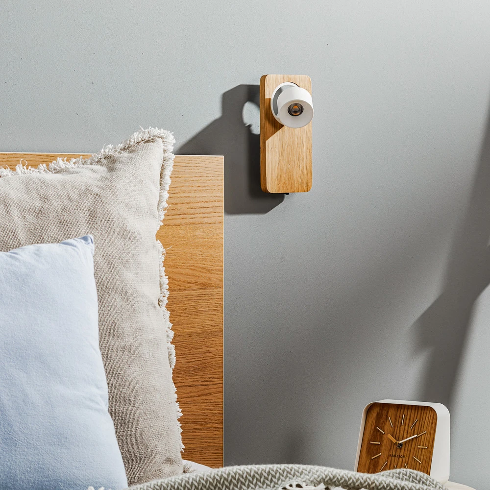 Applique LED Beebo W, chêne avec interrupteur intégré