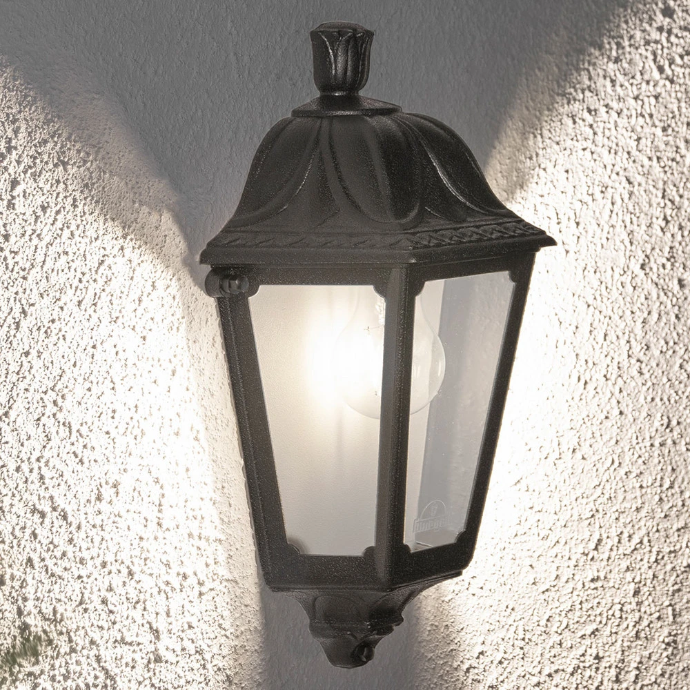 Applique LED Iesse noire, contrarie eau de mer