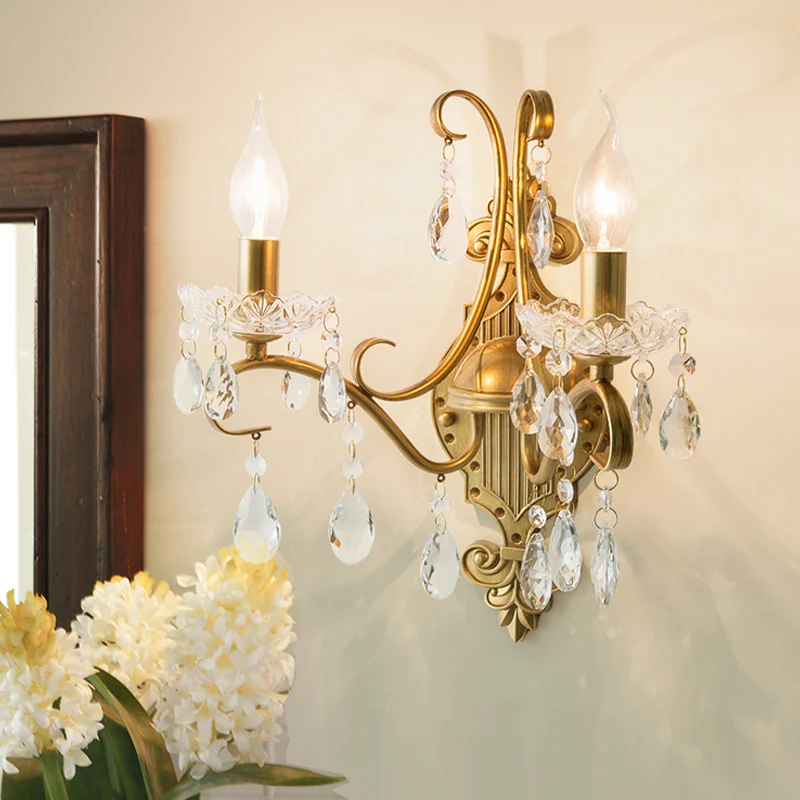 Applique murale chandelier à 1/2 lumières, lampe murale en fer doré antique avec drapé en cristal avec interrupteur intégré