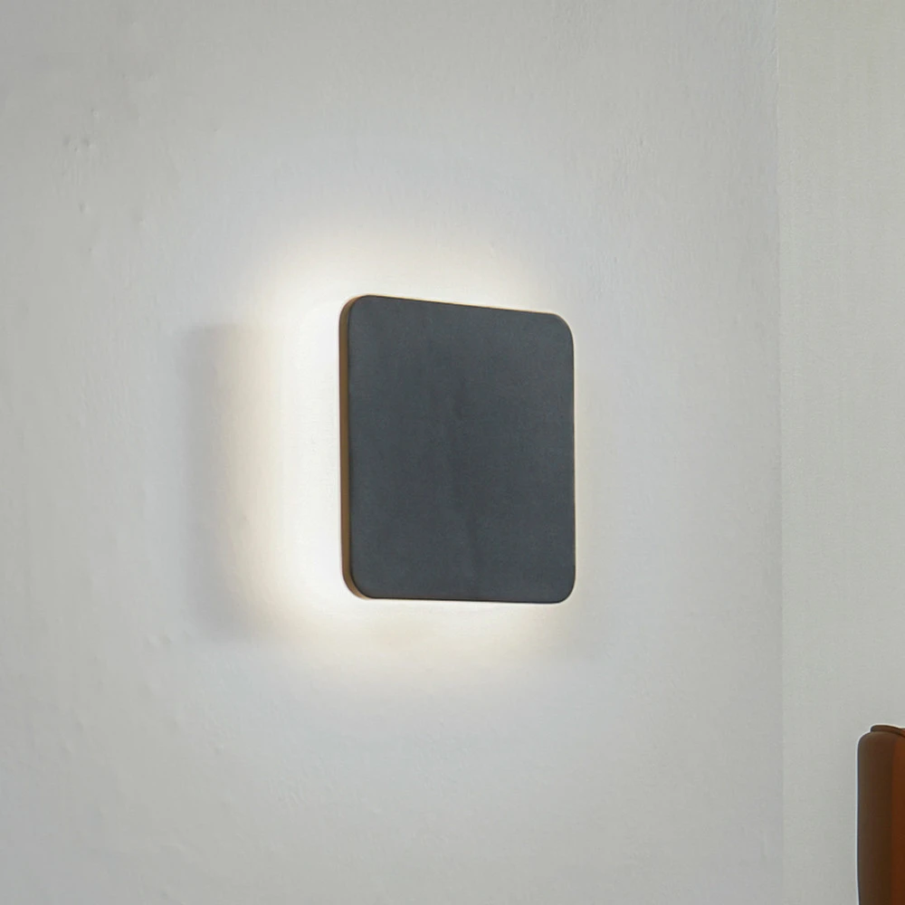 Applique murale LED Lucande Elrik, noir, hauteur 22 cm, métal Dimensions : 15 x 30 cm