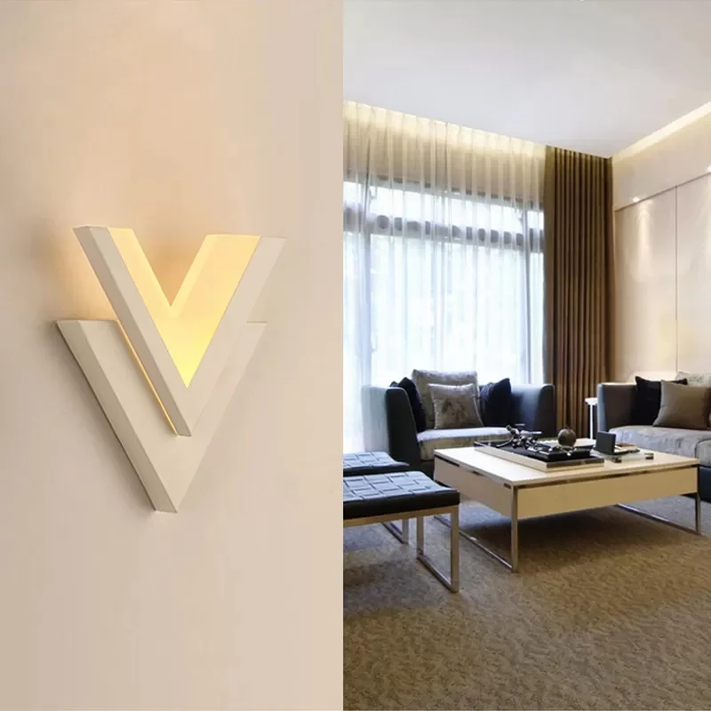 Applique murale monochrome en forme de V, applique murale LED actuel en acrylique pour salon