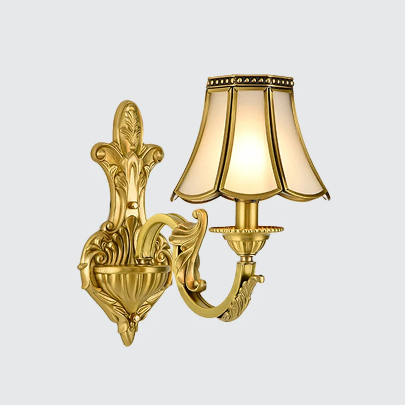 Applique murale traditionnelle en laiton poli et verre dépoli, 1/2 lumière évasée/cloche pour éclairage de lecture
