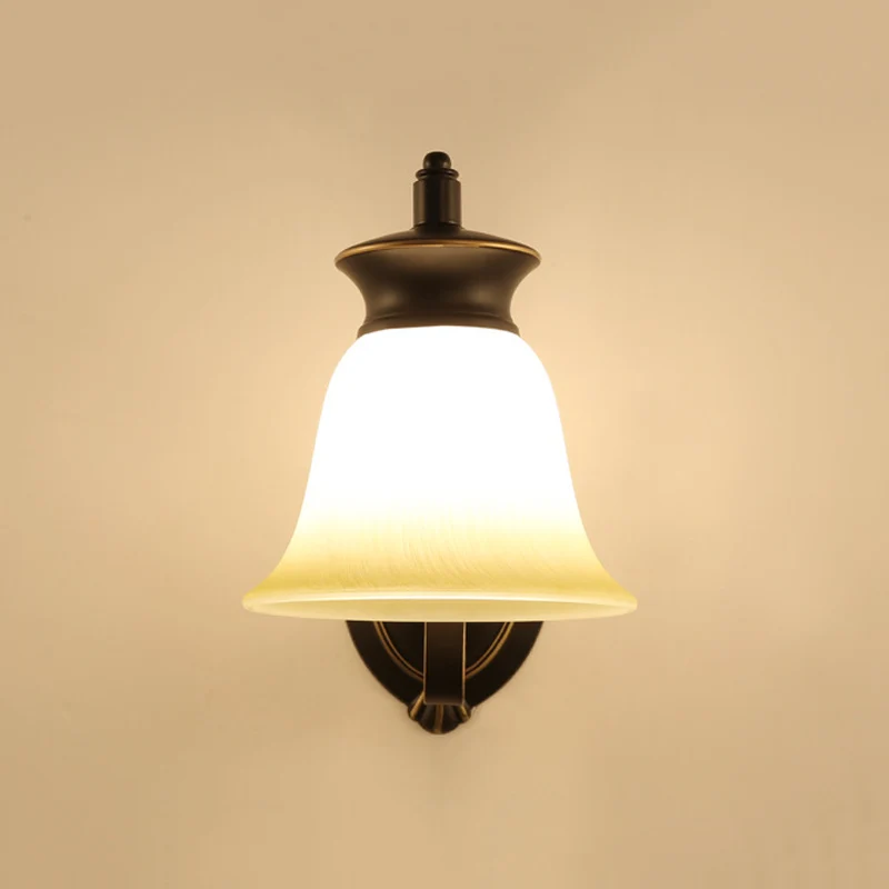 Applique orientable Applique murale traditionnelle à 1/2 lumières en verre opale, finition noire, éclairage pour chambre à...
