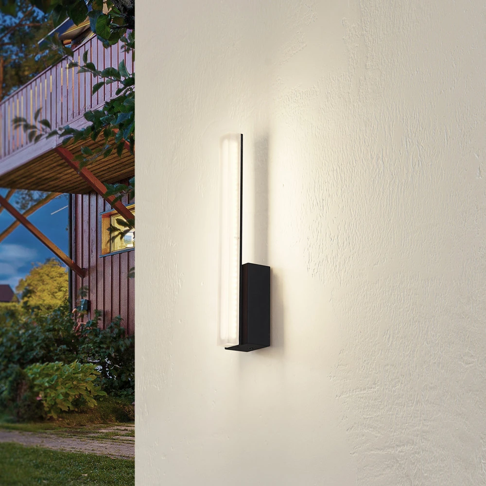 Applique pour couloir Lucande Lisana applique LED, IP44, verticale