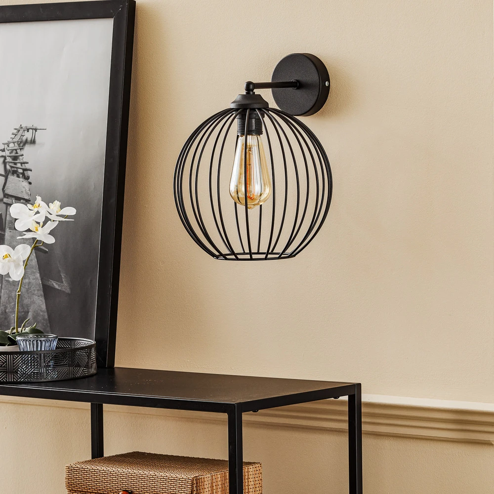 Design Contemporain Applique Cumera en noir avec abat-jour cage