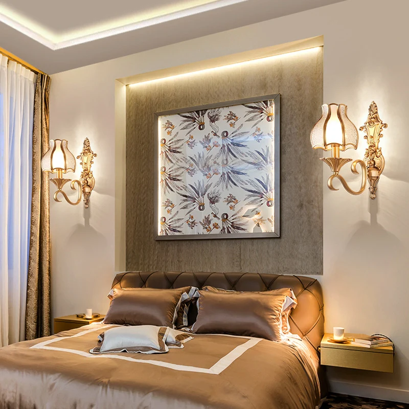 Design Contemporain Applique murale à abat-jour évasé en verre biseauté, luminaire mural de couloir élémentaire en laiton