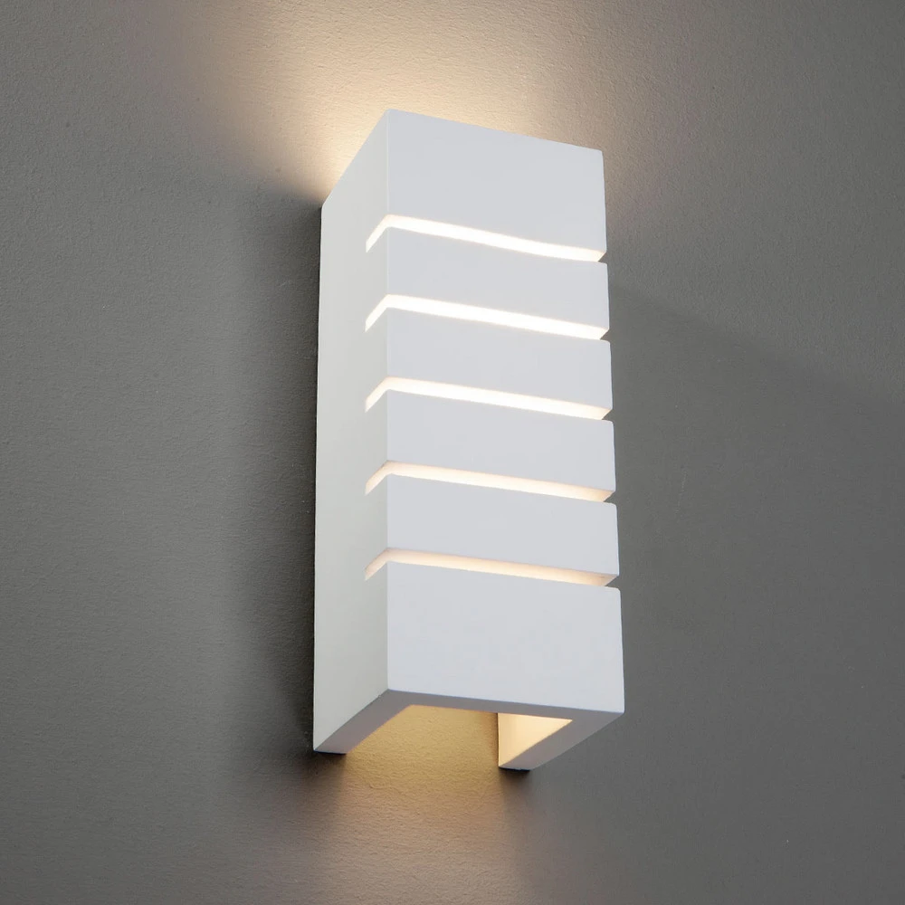 Design Contemporain Flavian - applique indirecte avec rainures