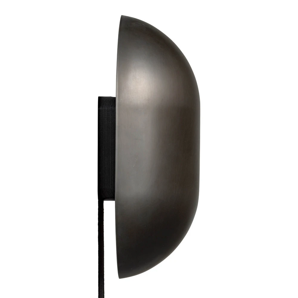 Design Contemporain GUBI Howard applique avec fiche, métal à canon