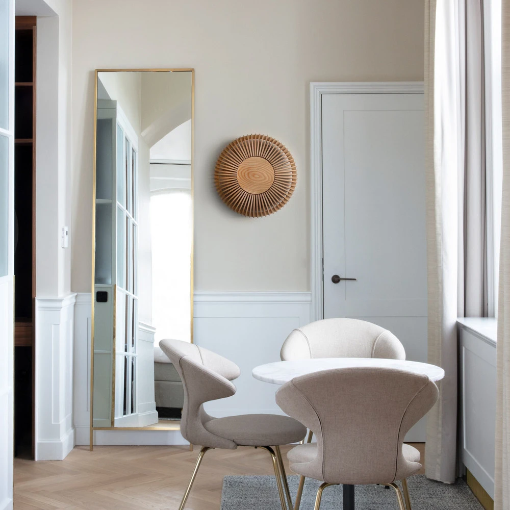 Design Contemporain UMAGE Clava up applique Ø 49 cm bois évident