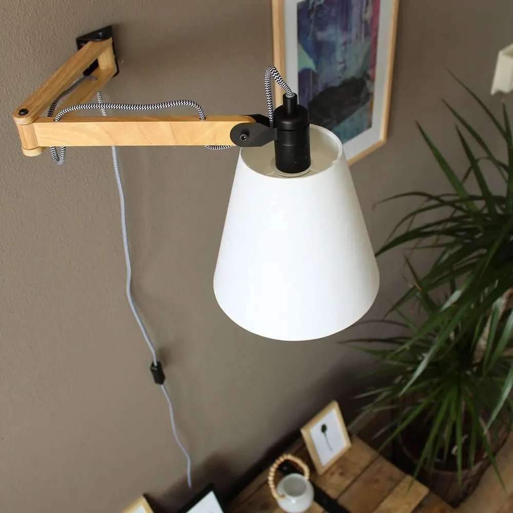 Lampe Murale Bois Champêtre | Eira Dimensions : 15 x 30 cm