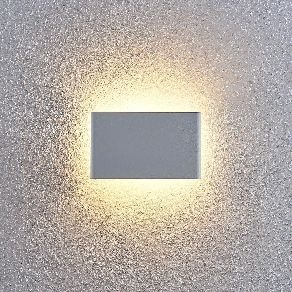 Lindby Dilip applique en acier, blanc avec ampoule LED incluse