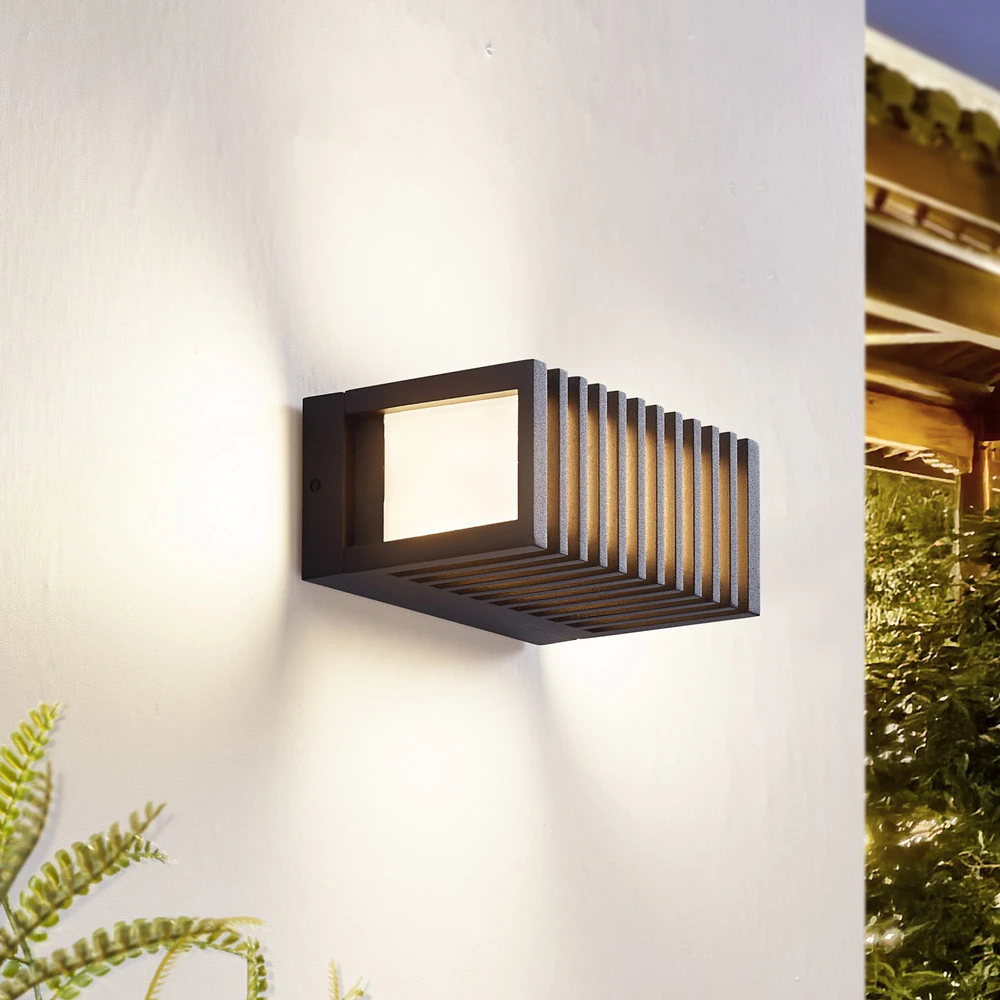 Lucande applique d'extérieur LED Ariza, noir, aluminium avec ampoule LED incluse