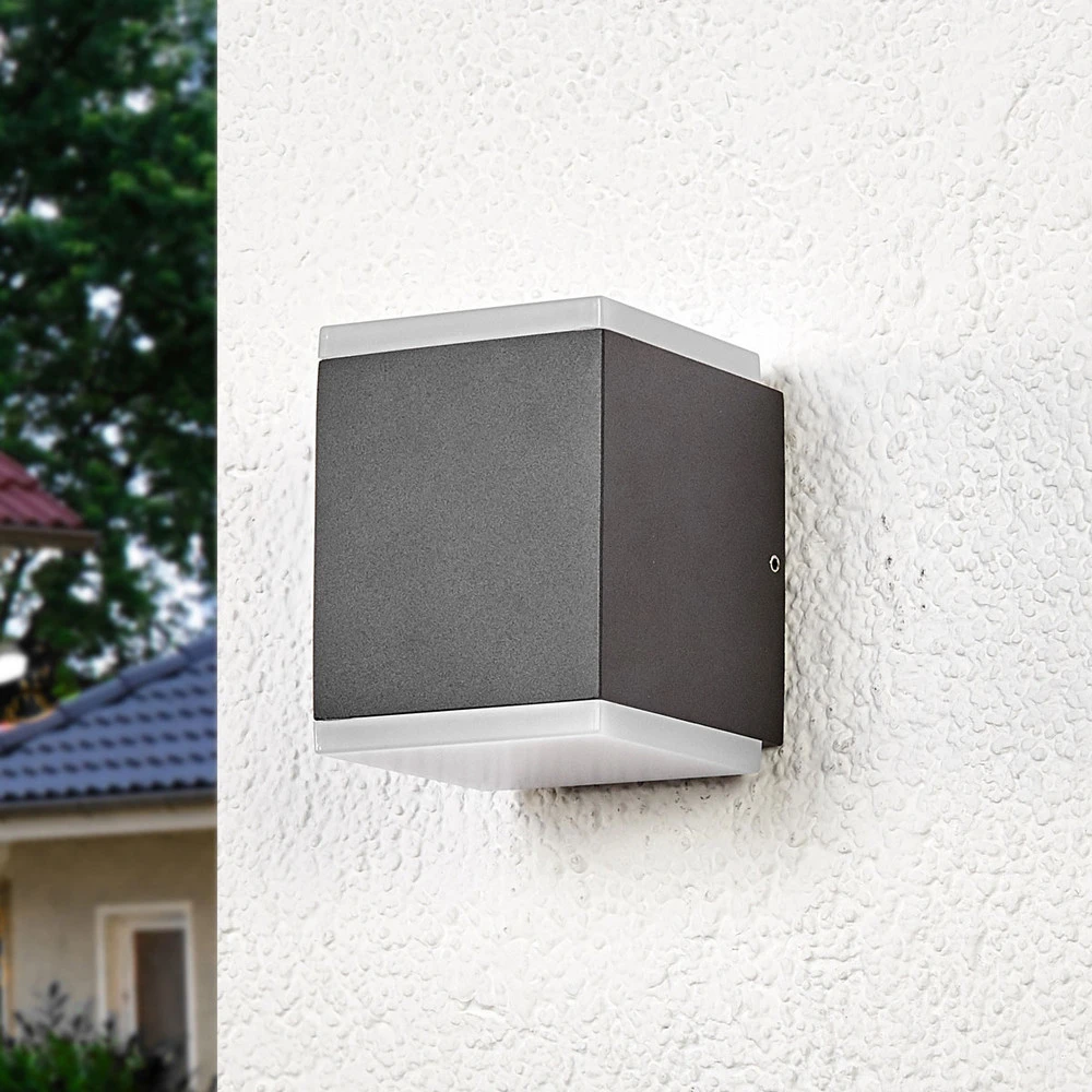 Étanche IP44 Applique murale ext. Sarah à LED et diffuseur