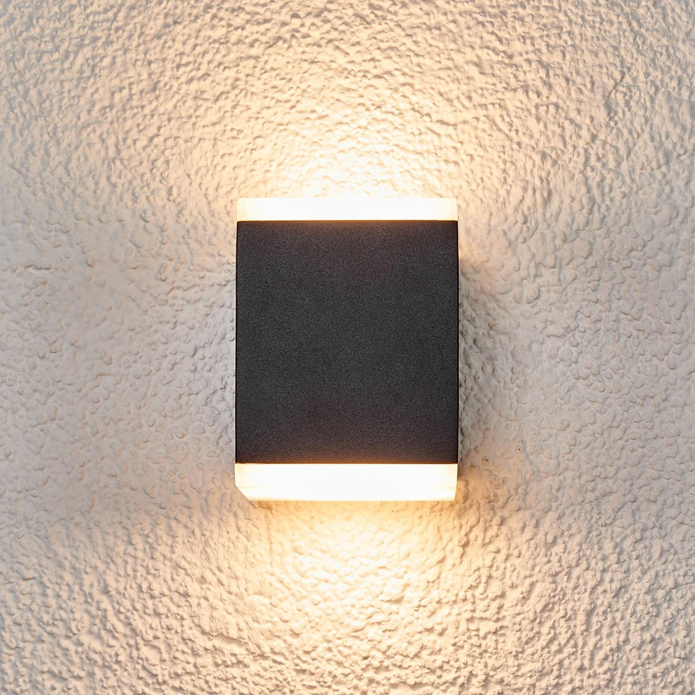 Étanche IP44 Applique murale ext. Sarah à LED et diffuseur