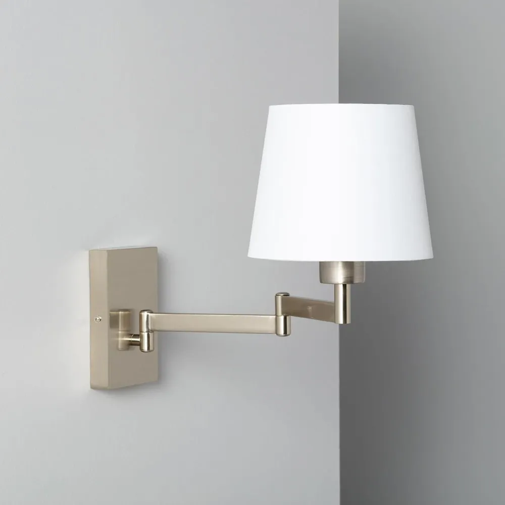 Étanche IP44 Applique murale élastique en aluminium avec éclairage LED Ugani