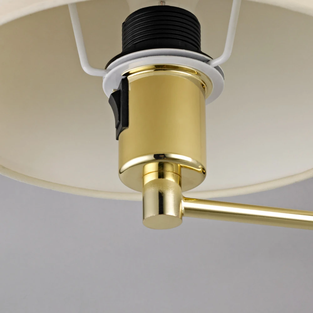 Étanche IP44 Applique murale Pola, abat-jour extensible, laiton