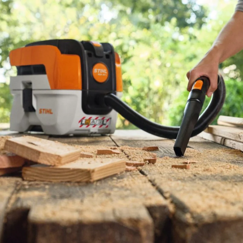 STIHL SEA 50 L Aspirateur eau et poussières à batterie - Corps seul avec Garantie 3 Ans