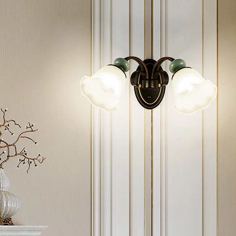 Luminaire Créatif Design 1/2-flammige Wandleuchte im Retro-Stil, Blumen-Milchglas-Wandbeleuchtungsideen Schwarz mit geschw...