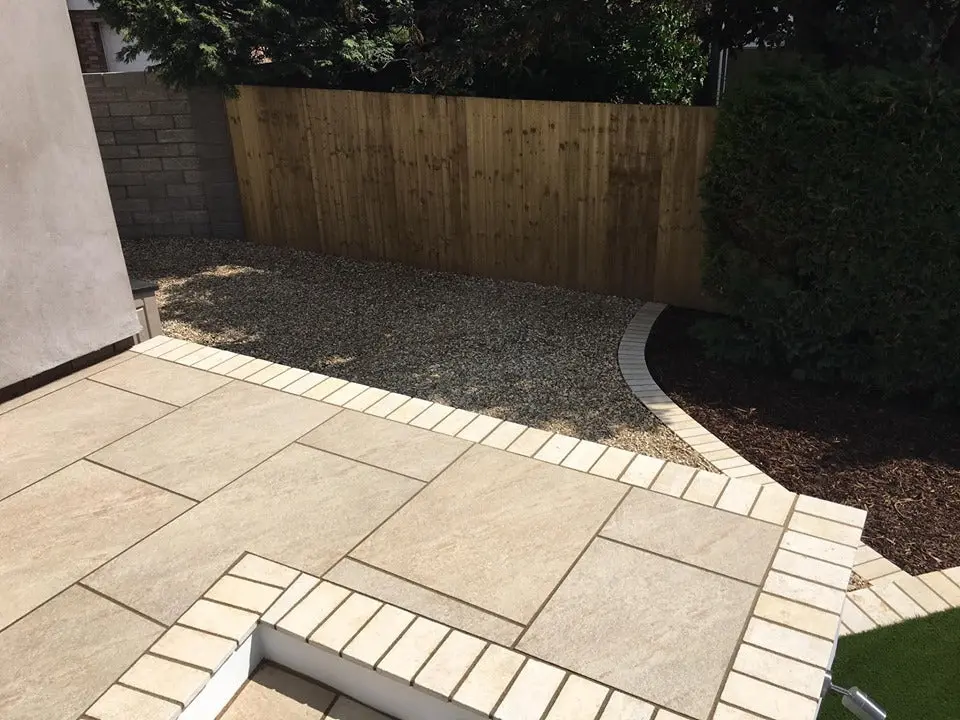 Carrelage extérieur effet pierre QUARTZITE NATUREL - 90 x 60 x 2 cm