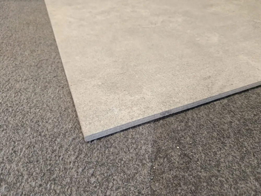 Carrelage intérieur grès cérame couleur gris - gamme Accéléré ref G329 - 45x45cm - Ep=8,5mm - Novoceram