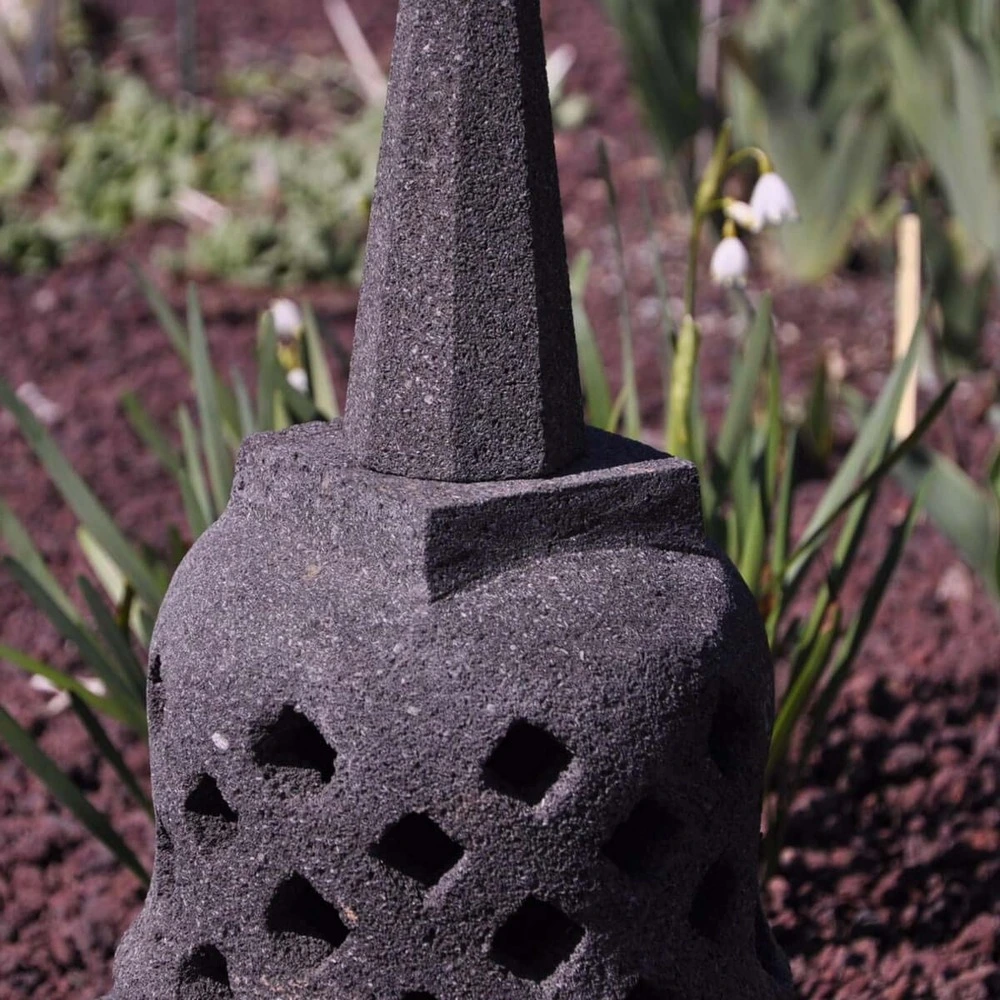 Lampe stupa borobudur en pierre de lave 45 cm