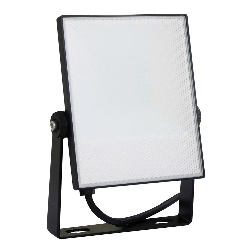 Projecteur étanche avec DEL pour surfaces, chaussées et jardins, 50 W / 4 500 Lumens