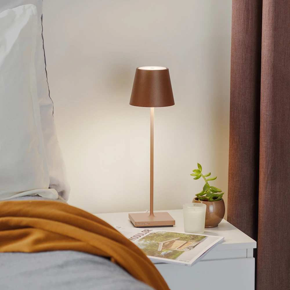 Zafferano Poldina Lampe à poser LED Batterie, mate, marron