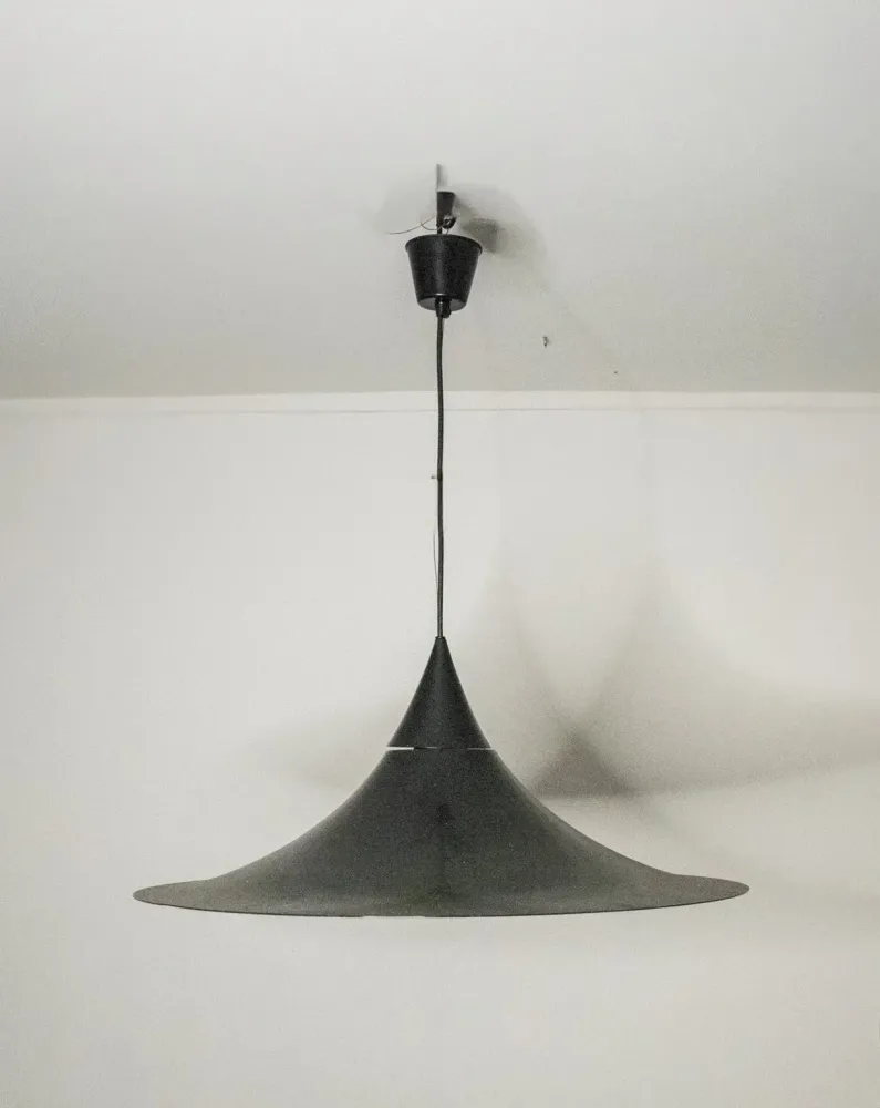 Sonia, la suspension noire en aluminium N°148 ADT