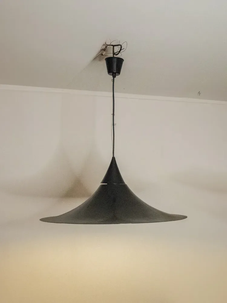 Sonia, la suspension noire en aluminium N°148 ADT