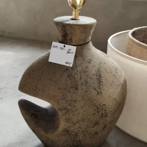 Lampe artisanale Bali – Poterie sculpturale (H. 70 cm) AM Boutiques