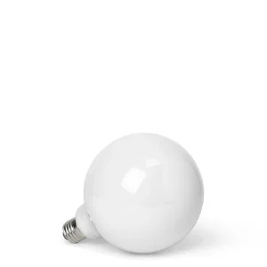 Ampoule Led en Verre Opale - 8W 12.5cm - Ferm Living