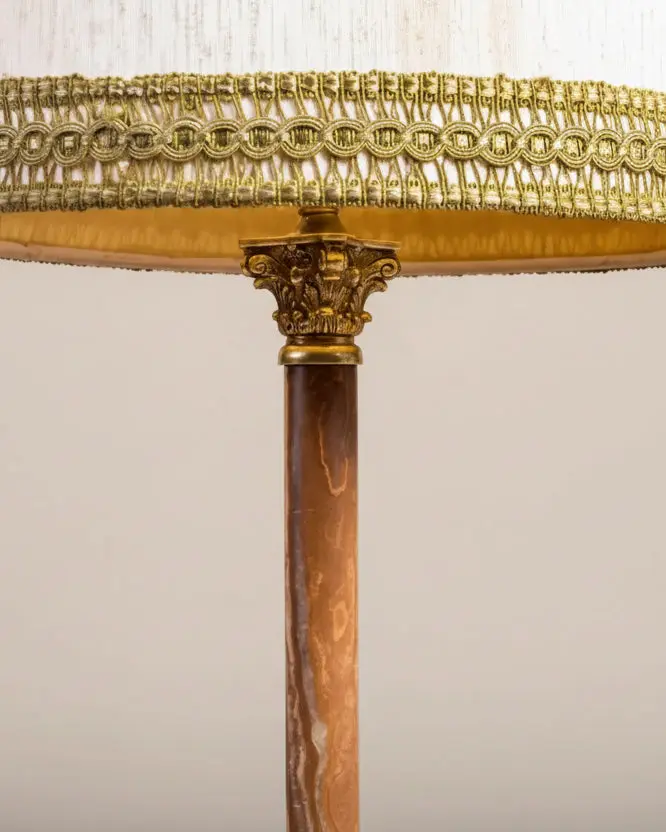 Parchemin antique table lamp Antique arte y decoracion