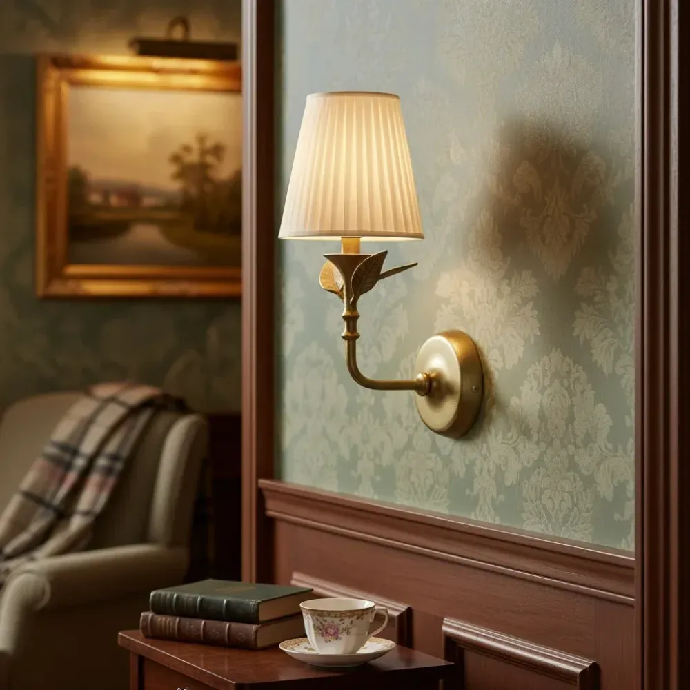 Base de lampe murale Oren rétro en métal avec feuille décorative At Ease Home Life