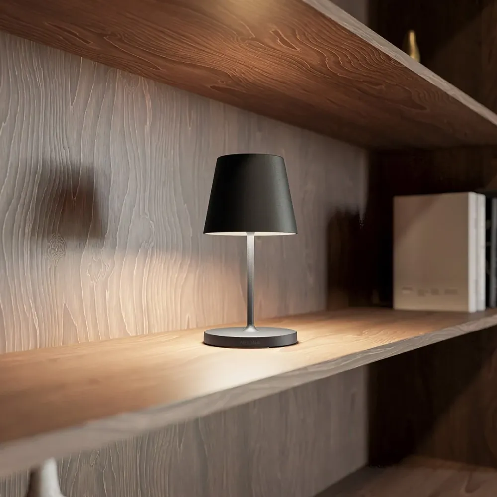 ÉclatLumineux - Lampe de Table LED Élégante avec Brillance Durable