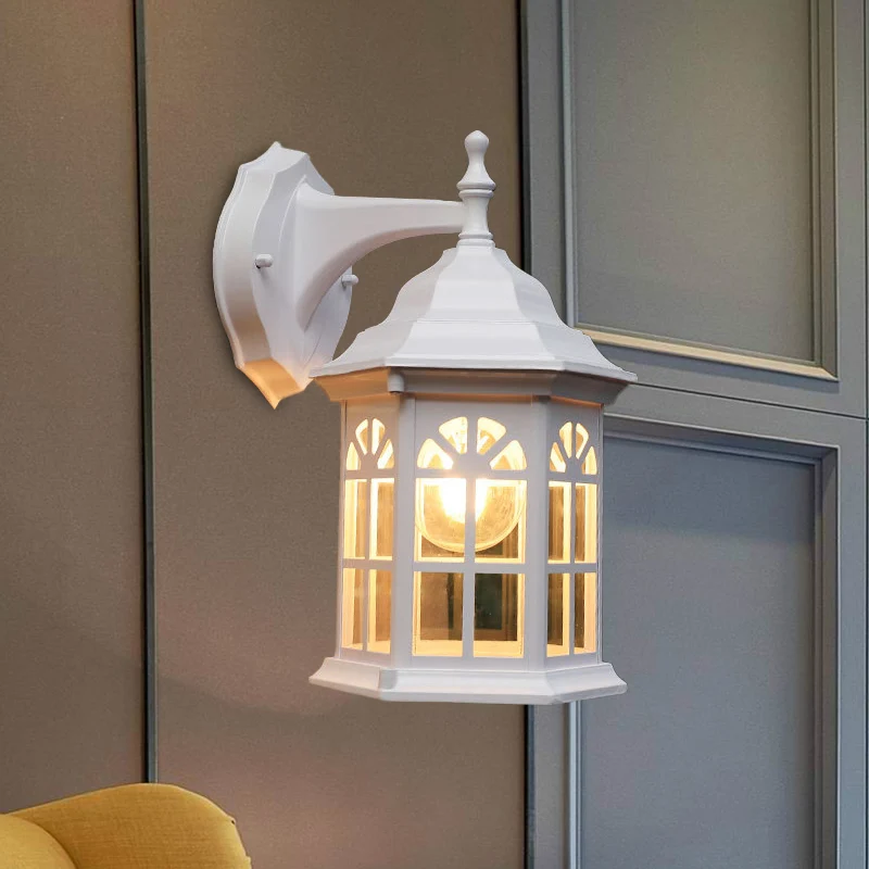 Applique de château à 1 tête, éclairage de campagne, lampe murale en aluminium blanc/noir/laiton avec abat-jour en verre t...