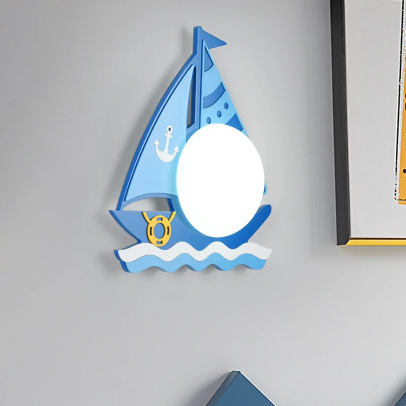Applique murale en bois à LED nautique avec abat-jour en verre opalin en forme de dôme en lumière chaude/blanche Clearhalo