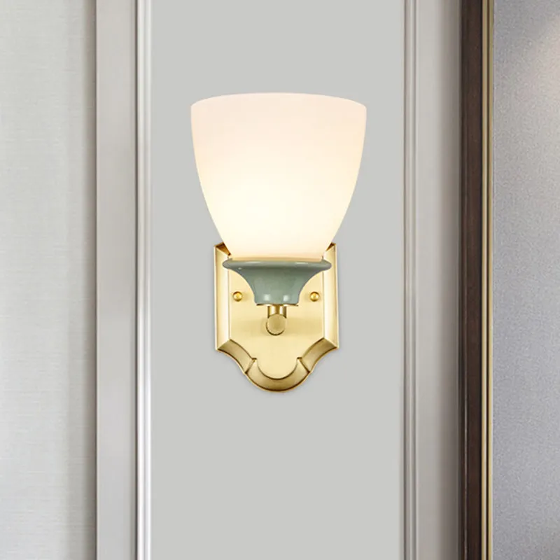 Applique murale Bud en verre crème doré, 1 ampoule, luminaire mural traditionaliste avec bras droit Clearhalo