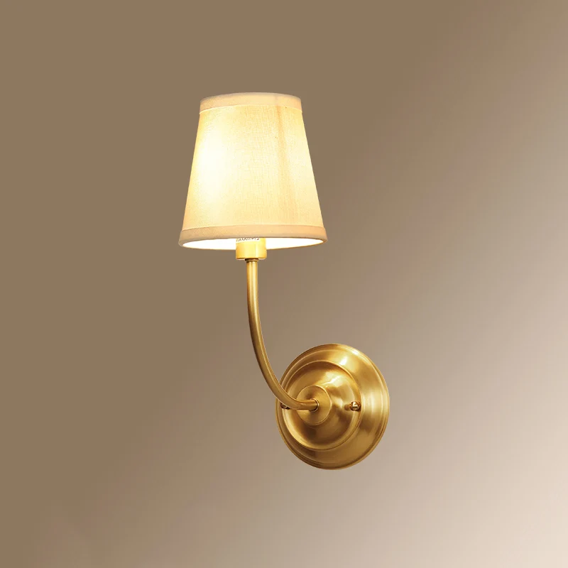Applique murale classique à ampoule unique en tissu conique en laiton pour couloir Clearhalo