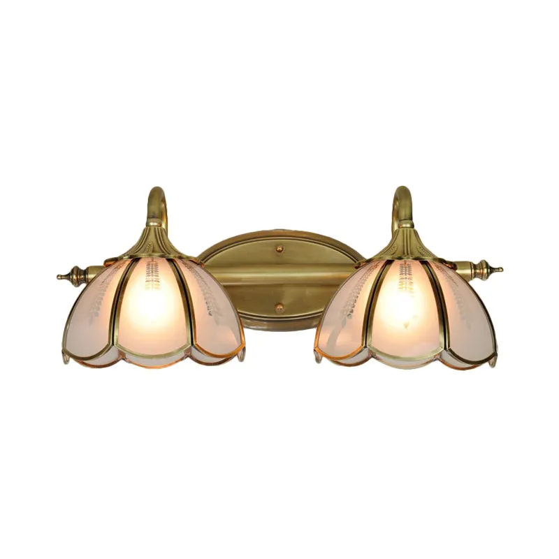 Applique murale coloniale en verre givré festonné, luminaire de vanité à 2 têtes, en or, pour salle de bain Clearhalo