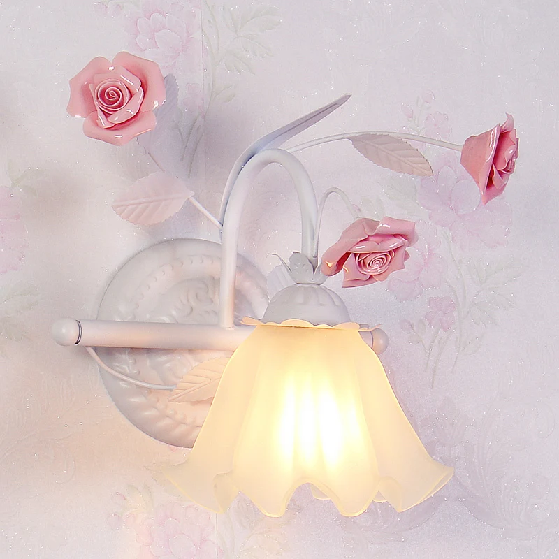 Applique murale coréenne à volants en forme de fleur, 1 ampoule en verre blanc givré, rose Clearhalo