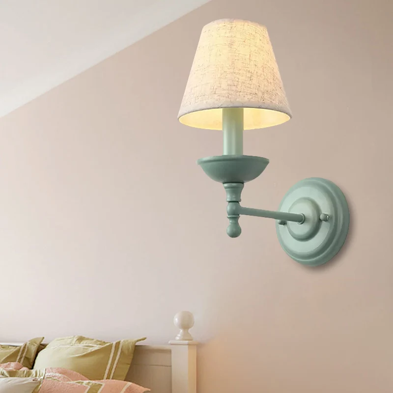 Applique murale de couloir à abat-jour conique en métal 1 lumière de style nordique en vert Clearhalo