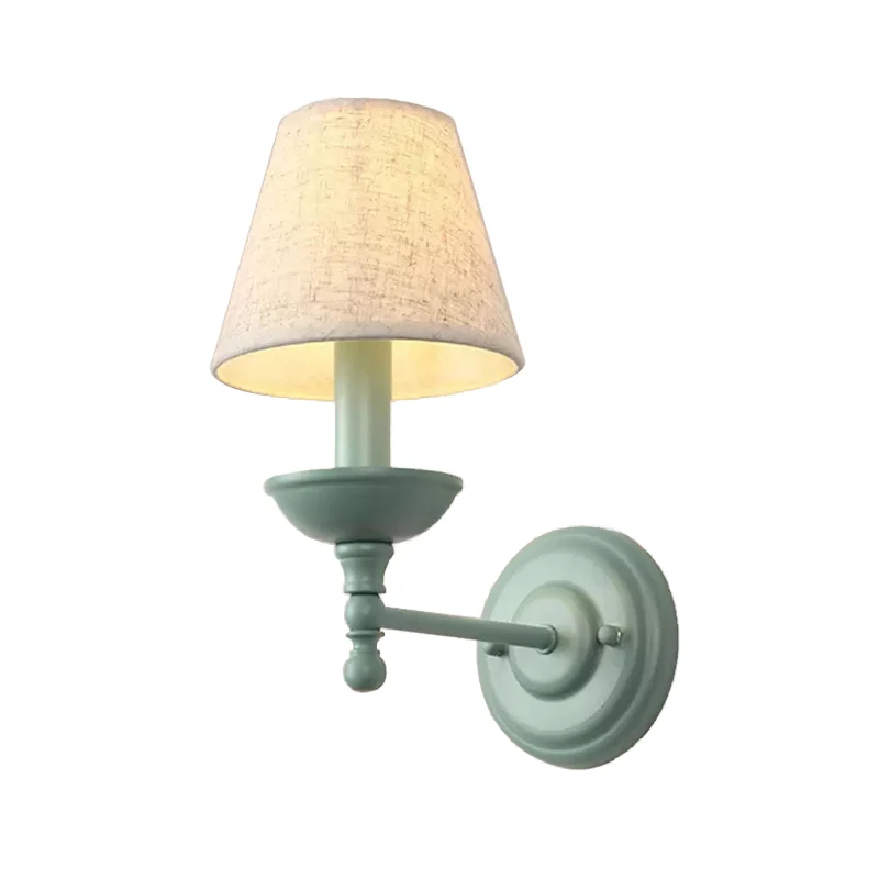 Applique murale de couloir à abat-jour conique en métal 1 lumière de style nordique en vert Clearhalo