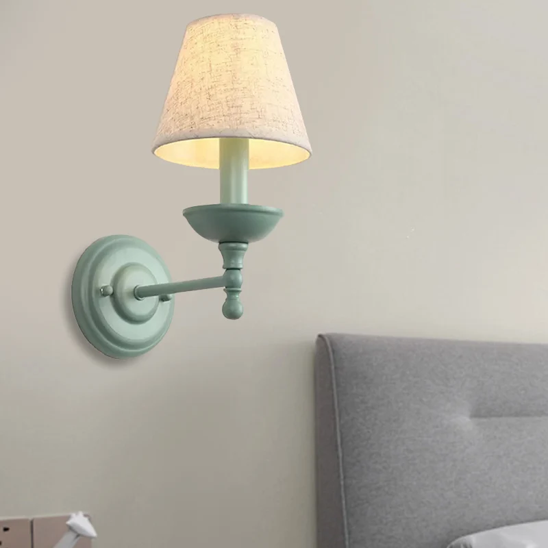 Applique murale de couloir à abat-jour conique en métal 1 lumière de style nordique en vert Clearhalo