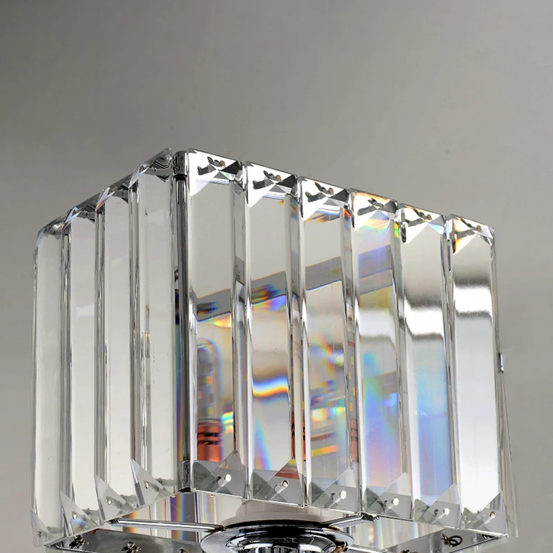 Applique murale cubique contemporaine en métal, 1 lumière, finition chromée, avec bloc de cristal transparent Clearhalo