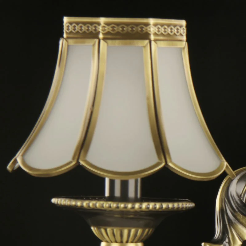Applique murale festonnée à 2 têtes, applique traditionnelle en verre opale doré-noir avec décorations en cristal Clearhalo